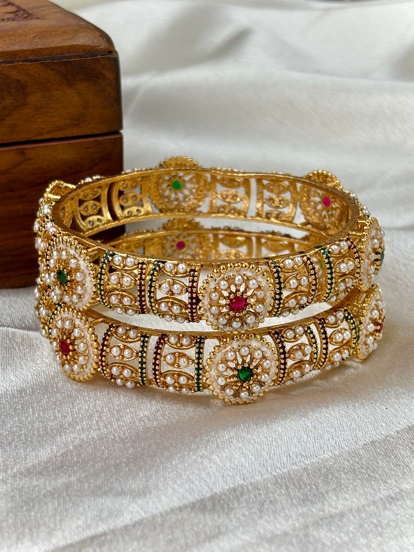 Traditional Pearl Meenakari Kada