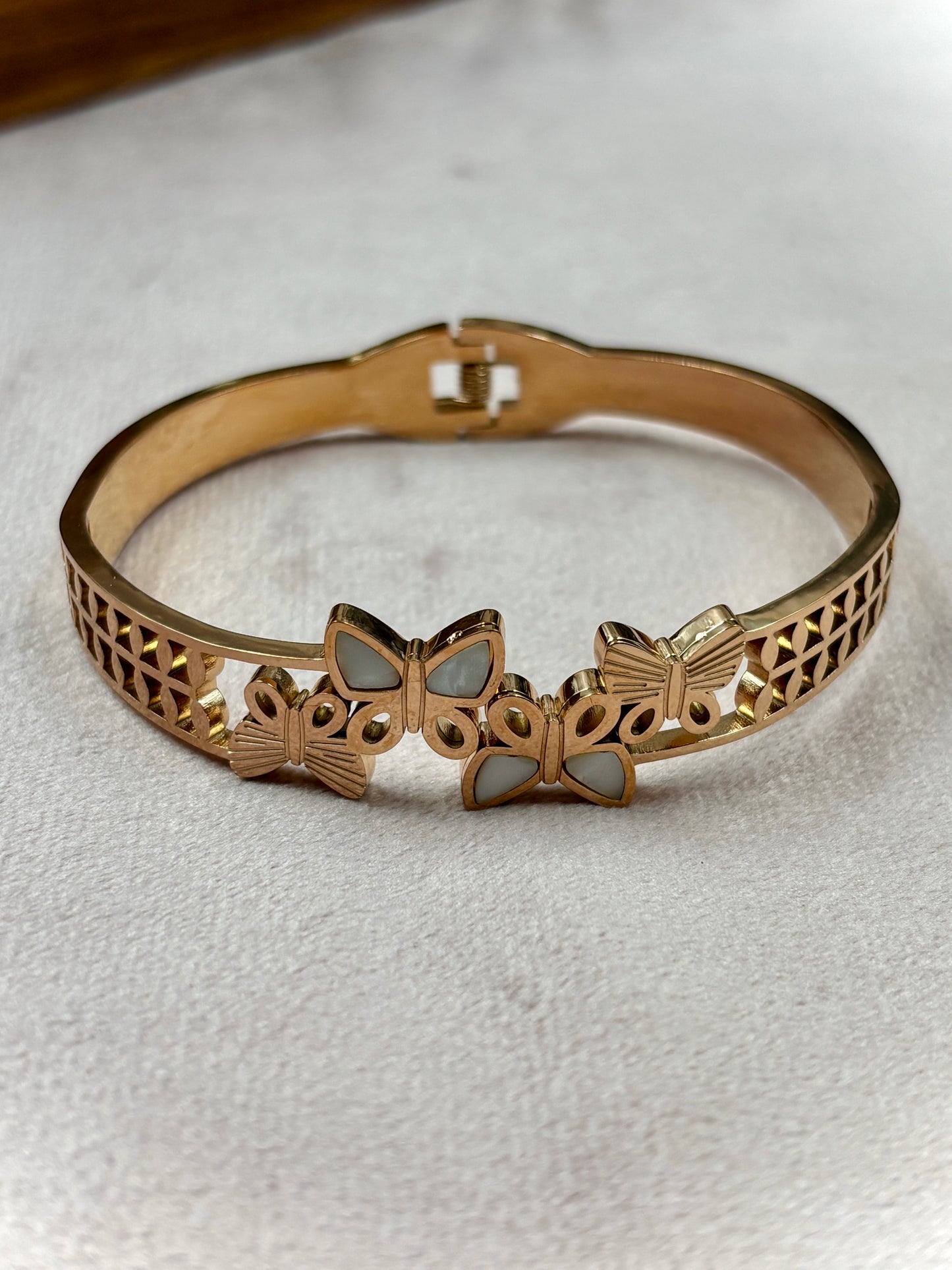 Forever Glow Rose Gold Anti-Tarnish Bracelet β Waterproof & Stylish