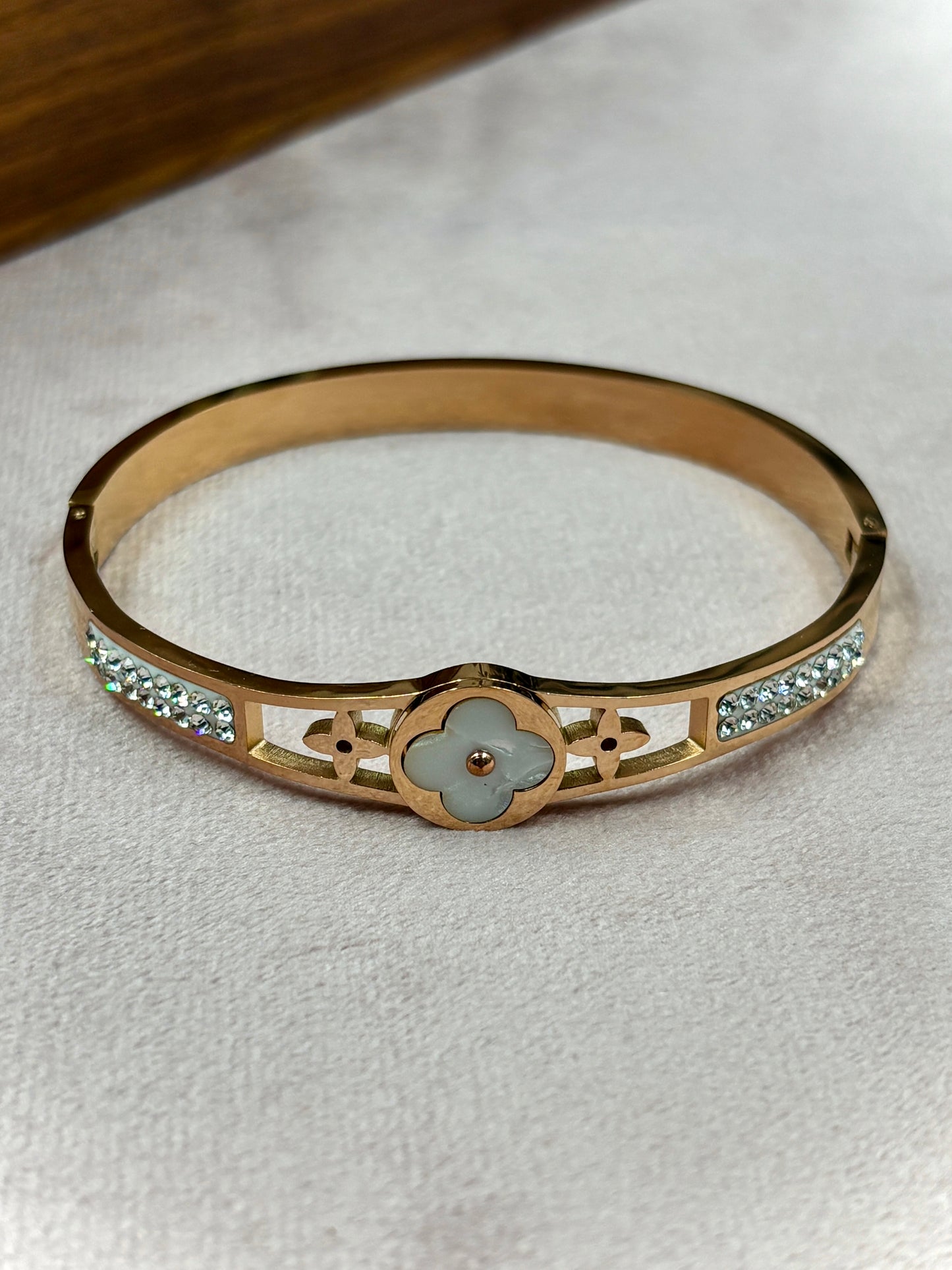 Premium Rose Gold Anti-Tarnish Bracelet β Hypoallergenic & Fade-Resistant