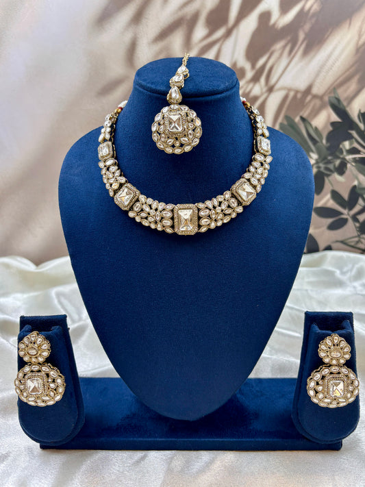 Kundan Choker Necklace Set with Earrings