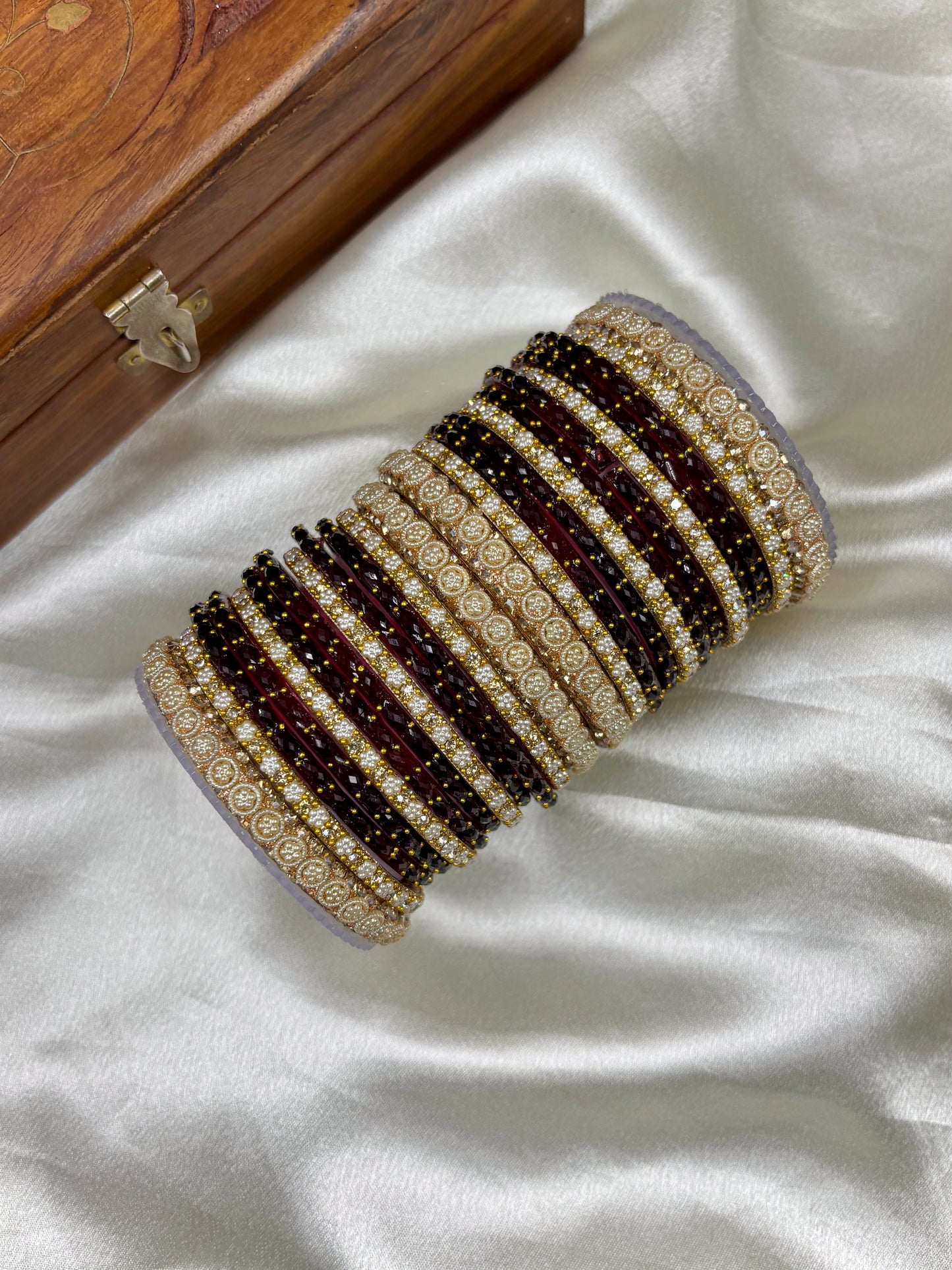Maroon Raindrop Glass Bangles Set