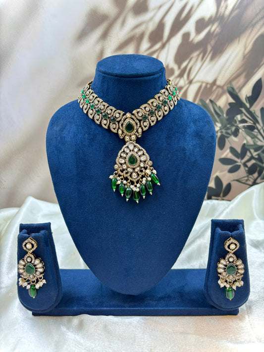 Traditional Antique Green Kundan Choker Necklace
