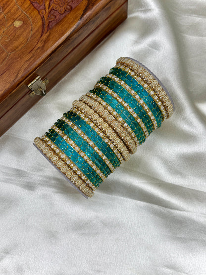 Santro Raindrop Glass Bangles Set