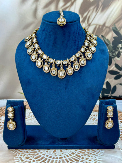 Indian Bridal Kundan Jewelery Set