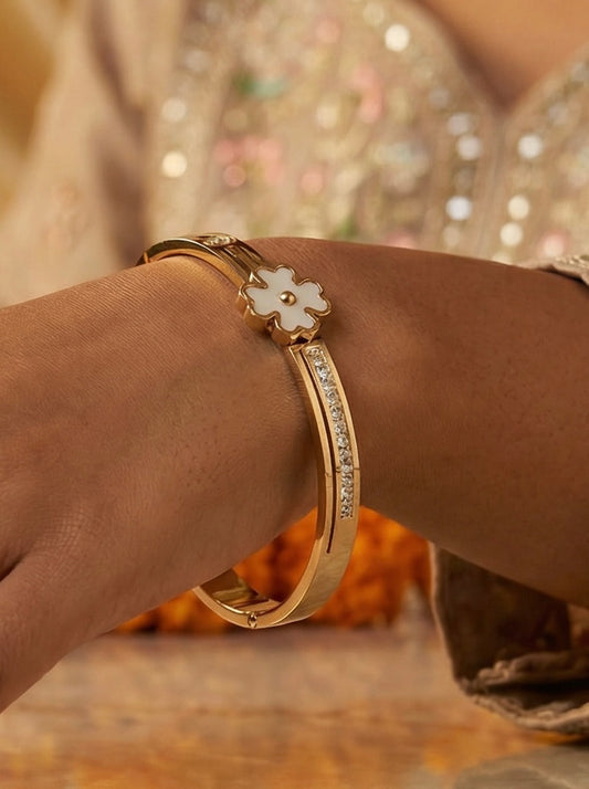 Minimalist Rose Gold Bracelet – Stainless Steel Waterproof