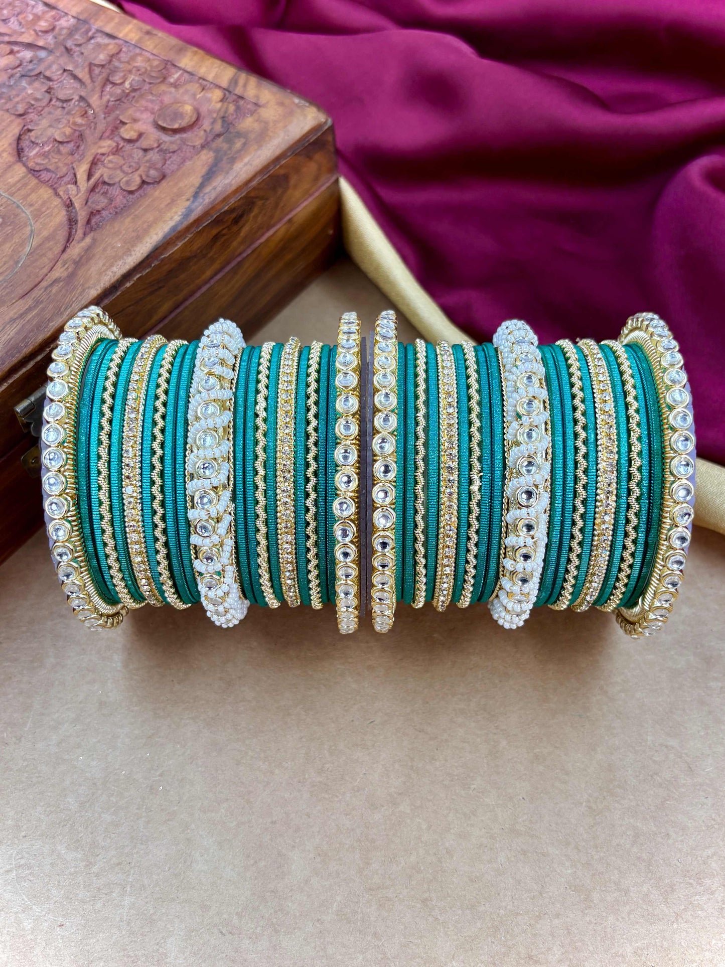 Ethnic Rama Pearl Kundan Set