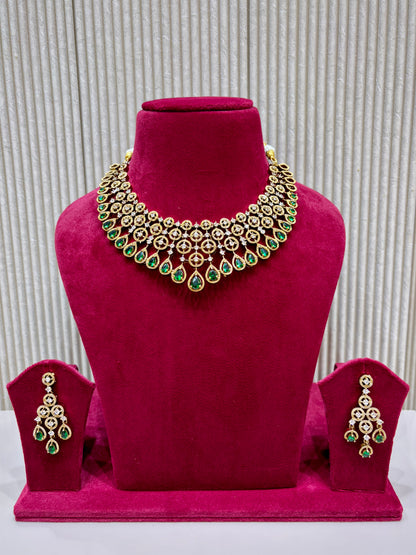 Green Antique AD Choker Necklace