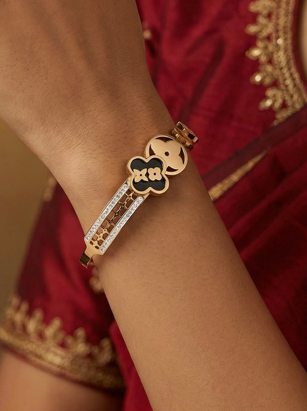 Classic Rose Gold Bracelet – Waterproof & Skin-Friendly