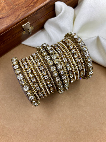Antique Style Kundan Diamond Set
