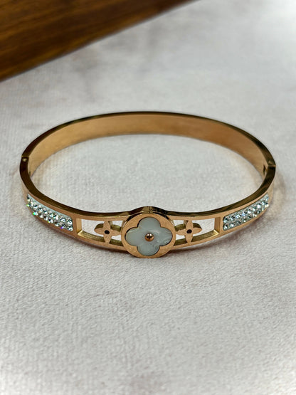 Premium Rose Gold Anti-Tarnish Bracelet – Hypoallergenic & Fade-Resistant