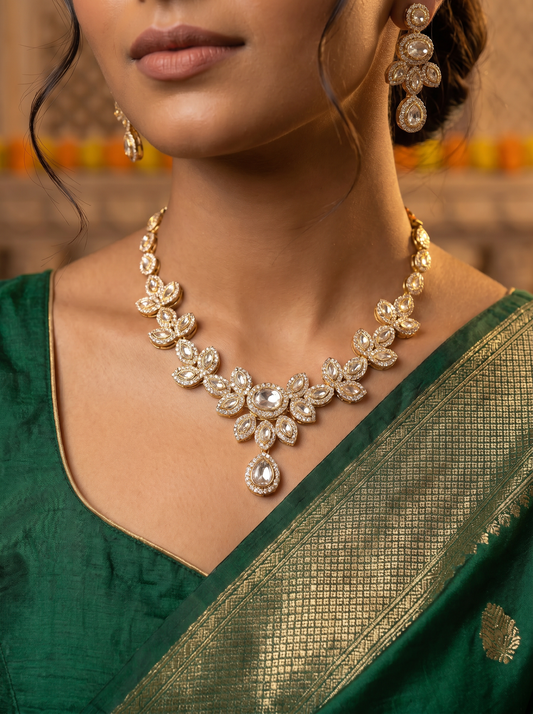 Antique Kundan Necklace Set