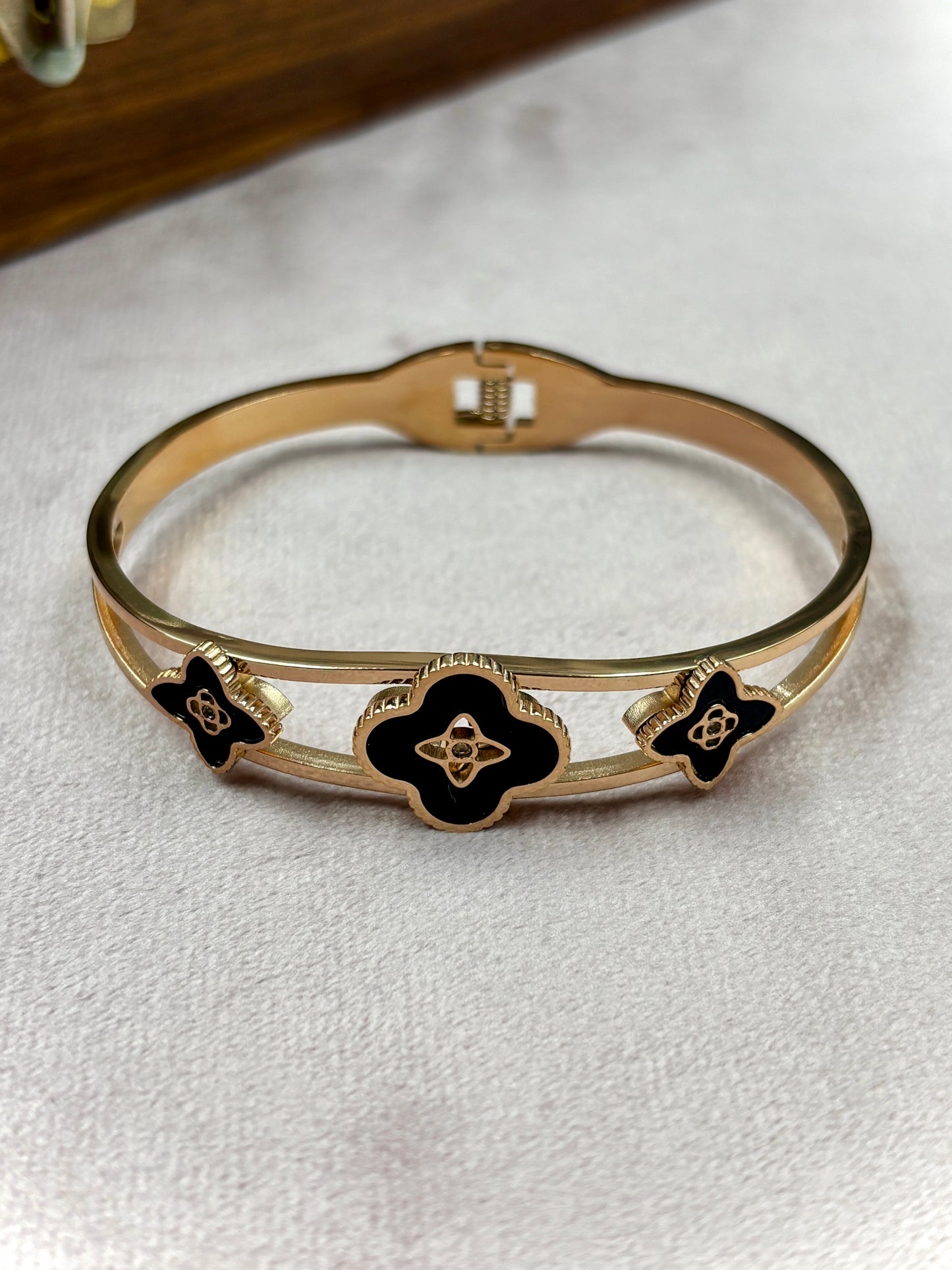 Timeless Rose Gold Anti-Tarnish Bracelet – Water & Sweat Resistant